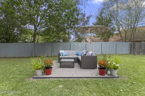 Exterior - 406 Hemlock Dr, Flowood, MS 39232 photo 8 of 11