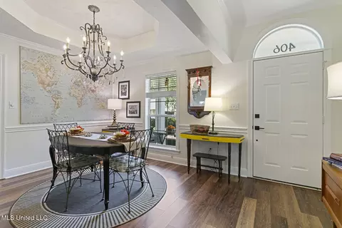 Dining - 406 Hemlock Dr, Flowood, MS 39232 photo 2 of 3