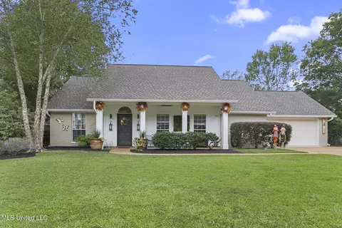 406 Hemlock Dr, Flowood, MS 39232
