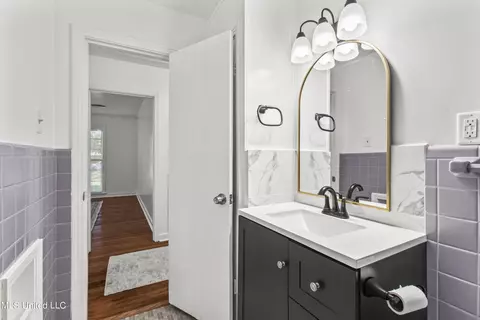 Bath - 250 St Augustine Dr, Madison, MS 39110 photo 2 of 4