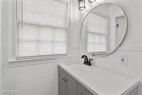 Bath - 250 St Augustine Dr, Madison, MS 39110 photo 3 of 4