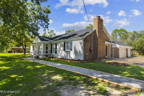 Exterior - 250 St Augustine Dr, Madison, MS 39110 photo 1 of 11