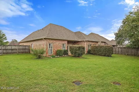 Exterior - 115 Turtle Ridge Dr, Brandon, MS 39047 photo 5 of 7