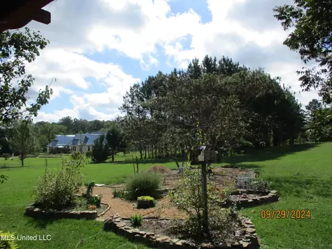 Exterior - 659 Ratliff Ferry Rd, Canton, MS 39046 photo 18 of 23