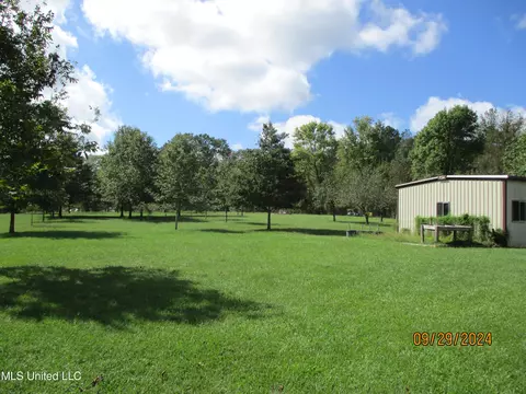 Exterior - 659 Ratliff Ferry Rd, Canton, MS 39046 photo 16 of 23