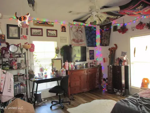 Bedroom - 659 Ratliff Ferry Rd, Canton, MS 39046 photo 3 of 6