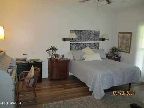 Bedroom - 659 Ratliff Ferry Rd, Canton, MS 39046 photo 5 of 6