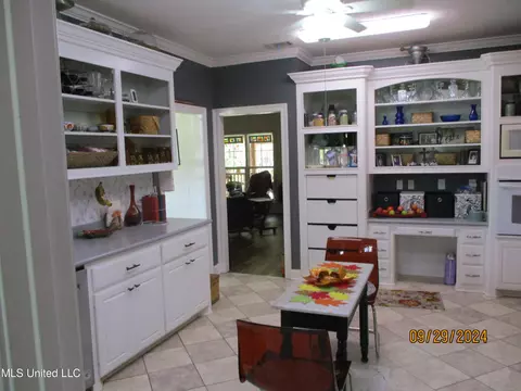 Kitchen - 659 Ratliff Ferry Rd, Canton, MS 39046 photo 1 of 4