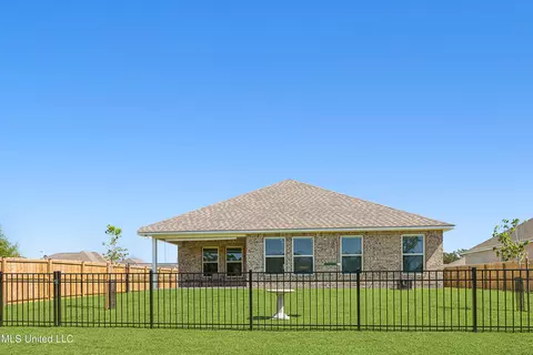 13 Bear Point Dr, Long Beach, MS 39560 photo 4