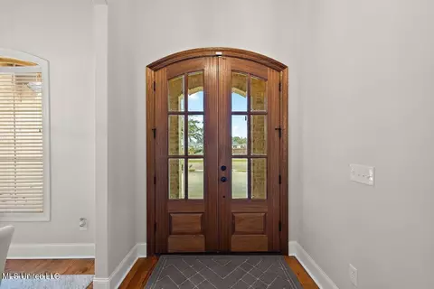 Entry Way - 352 Royal Pond Cir, Flowood, MS 39232 photo 2 of 6