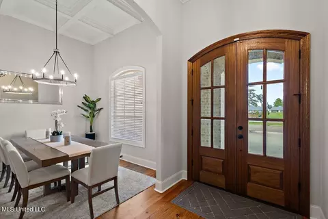 Entry Way - 352 Royal Pond Cir, Flowood, MS 39232 photo 3 of 6