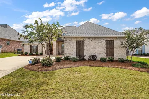 352 Royal Pond Cir, Flowood, MS 39232
