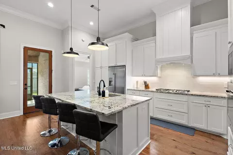 Kitchen - 352 Royal Pond Cir, Flowood, MS 39232 photo 1 of 5