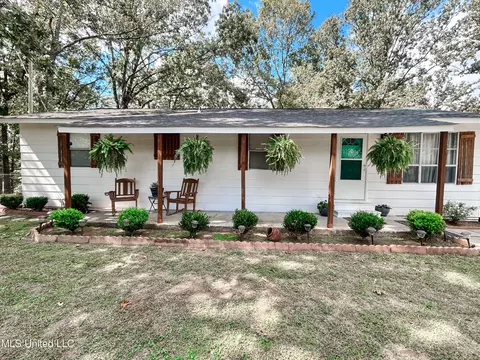 5331 Old Byram Rd, Byram, MS 39272 photo 2