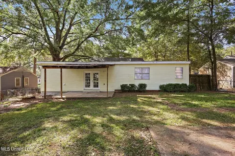 Exterior - 630 Robinhood Rd, Jackson, MS 39206 photo 6 of 6