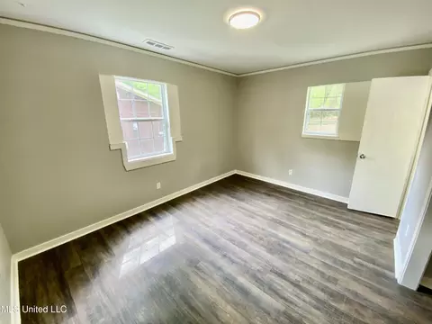 1559 Dianne Dr, Jackson, MS 39204 photo 9
