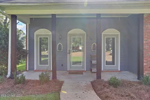 Exterior - 979 Bradford Pointe, Madison, MS 39110 photo 3 of 7