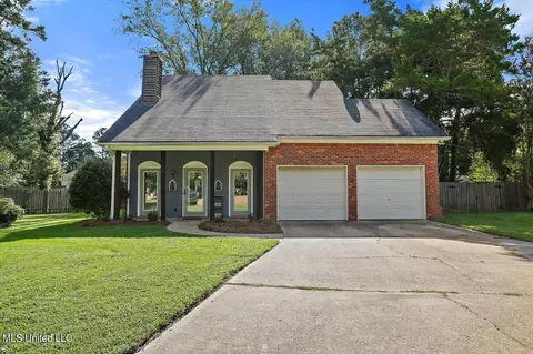 Exterior - 979 Bradford Pointe, Madison, MS 39110 photo 2 of 7