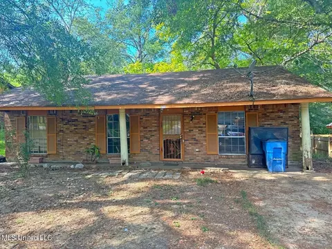 1723 Casteel Dr, Jackson, MS 39204 photo 2