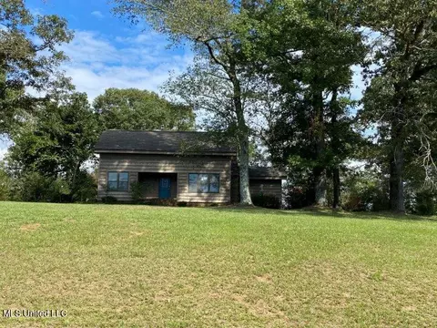1600 Airport Rd, Magee, MS 39111