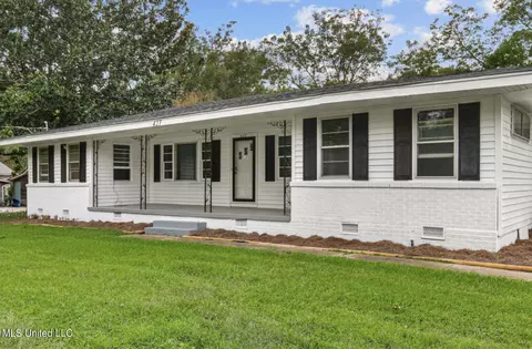 427 Millett St, Ridgeland, MS 39157