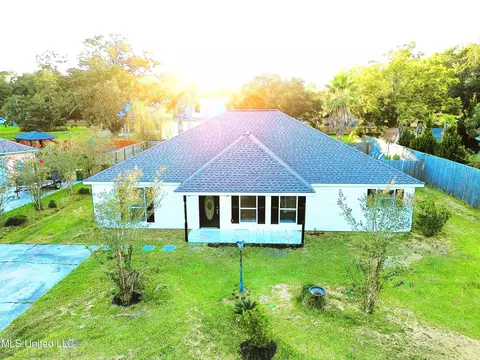 5507 Paula Dr, Long Beach, MS 39560