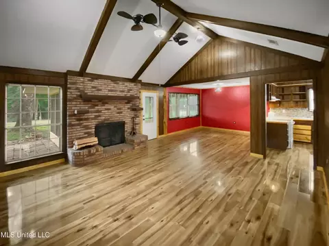 Living - 4153 Springfield Rd, Morton, MS 39117 photo 1 of 5