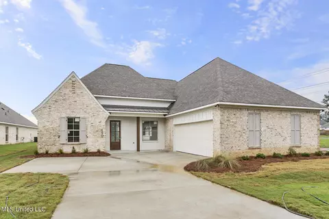 190 Lake Ridge Dr, Madison, MS 39110