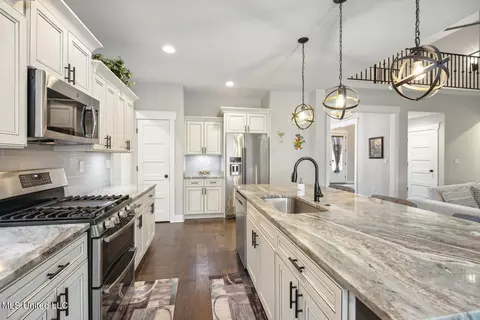 Kitchen - 3219 Mckenna Way, Hernando, MS 38632 photo 2 of 2