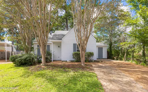 101 Haley Creek Dr, Madison, MS 39110