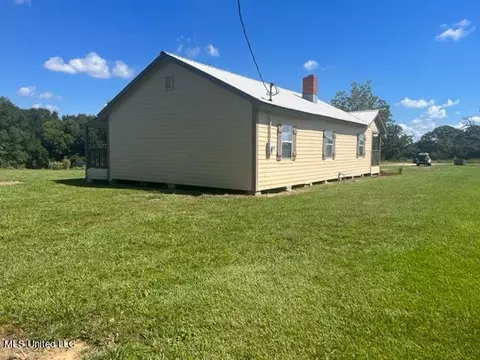 Exterior - 241 Berry Lott Rd, Mount Olive, MS 39119 photo 1 of 1