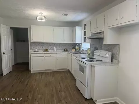 Kitchen - 241 Berry Lott Rd, Mount Olive, MS 39119 photo 1 of 3