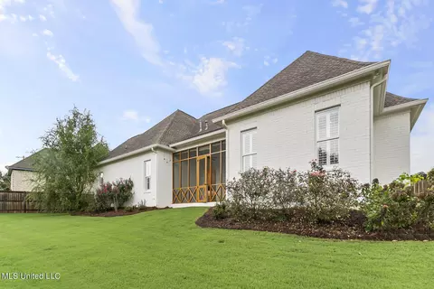 Exterior - 133 Camden Pt, Madison, MS 39110 photo 5 of 7