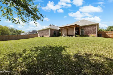 Exterior - 110 Weldon Dr, Madison, MS 39110 photo 5 of 6