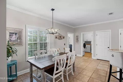 Dining - 110 Weldon Dr, Madison, MS 39110 photo 1 of 2