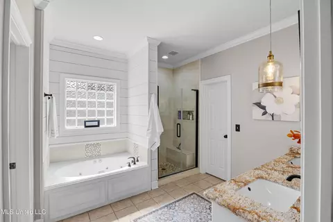 Bath - 110 Weldon Dr, Madison, MS 39110 photo 1 of 2