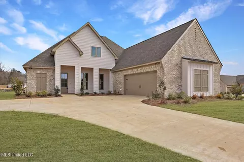 Exterior - 700 Radiance Pl, Brandon, MS 39042 photo 2 of 7