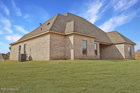 Exterior - 700 Radiance Pl, Brandon, MS 39042 photo 6 of 7