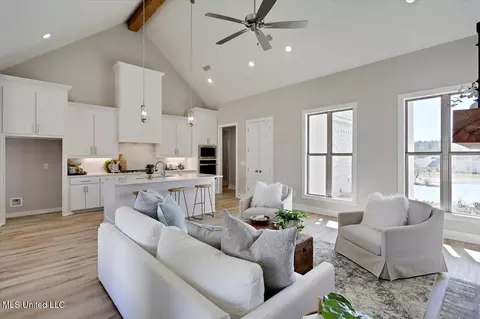 Living - 700 Radiance Pl, Brandon, MS 39042 photo 3 of 3