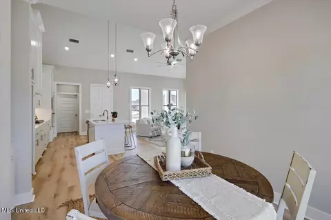 Dining - 700 Radiance Pl, Brandon, MS 39042 photo 2 of 2