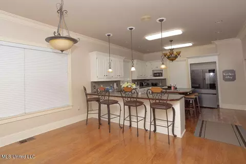 943 Woodlee Drive Dr, Byram, MS 39272
