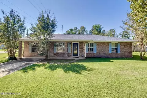 400 Seventh St, Bay Saint Louis, MS 39520