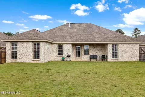 Exterior - 984 Filmore Dr, Brandon, MS 39042 photo 5 of 6