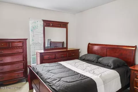 Bedroom - 984 Filmore Dr, Brandon, MS 39042 photo 4 of 8