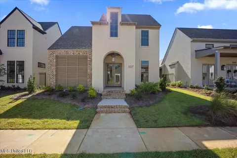 107 Water St, Madison, MS 39110