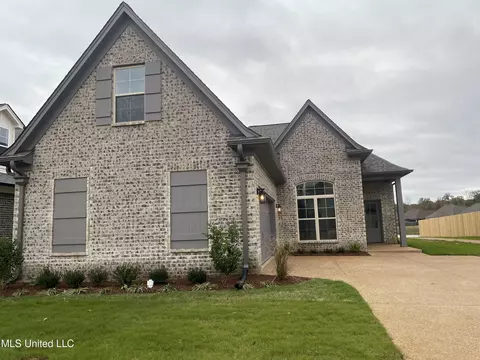 5237 Watson Vw Dr, Nesbit, MS 38651