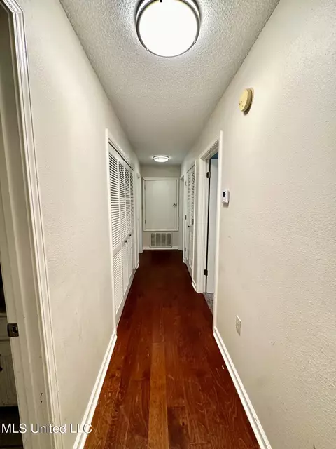 Entry Way - 1108 Sampson Rd, Lucedale, MS 39452 photo 3 of 3