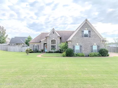 1727 Marcia Louise Dr, Southaven, MS 38672