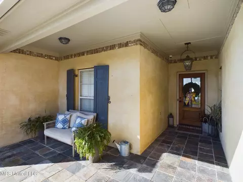 Exterior - 159 Millhouse Drive Dr, Madison, MS 39110 photo 2 of 2