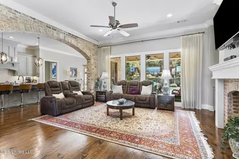 Living - 1422 Ruby Pointe, Flowood, MS 39232 photo 1 of 2